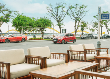 Top 10 Quán Cafe View Sông Hàn Tuyệt Đẹp Ngắm Đà Nẵng Về Đêm